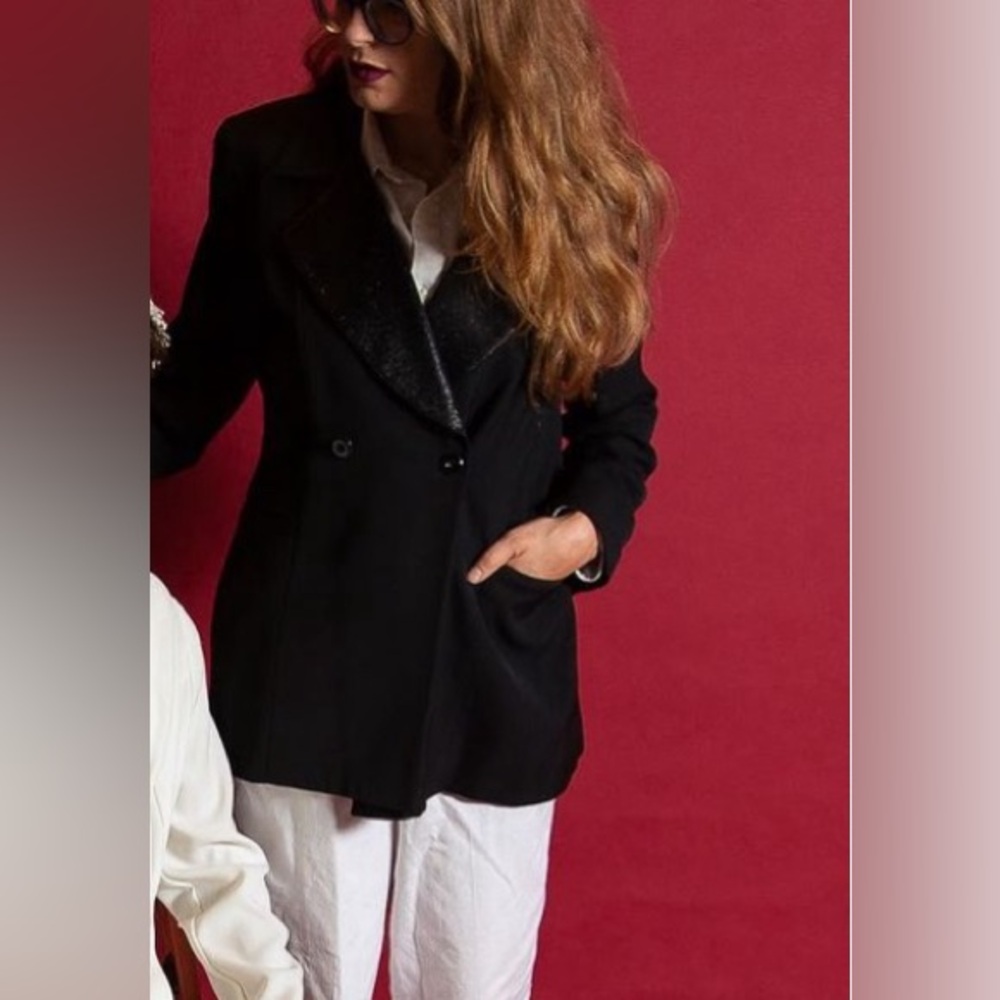 HUGO BUSCATI double breasted black suit coat with shimmery label